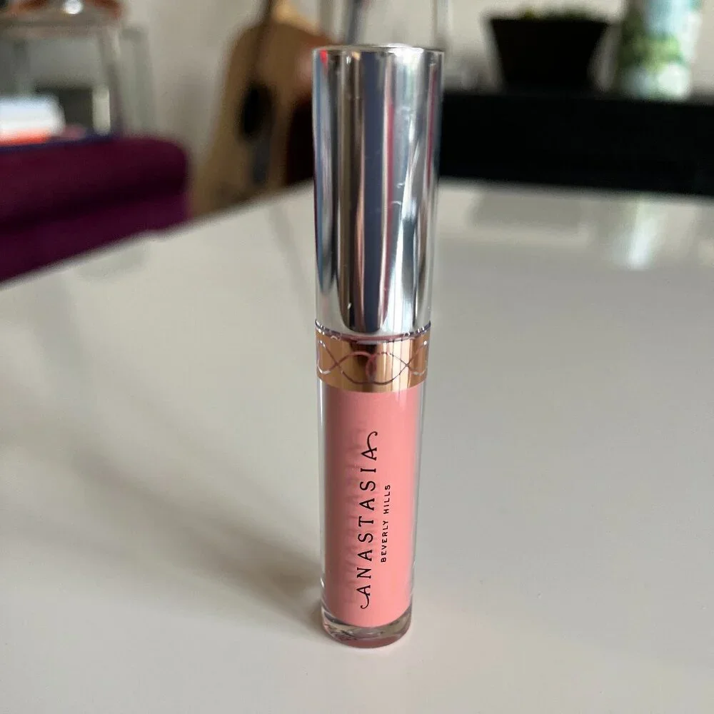 Anastasia Beverly Hills new box